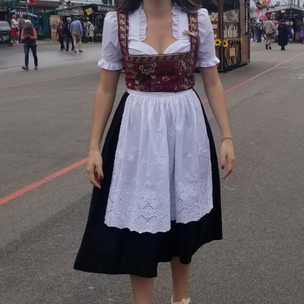 German Oktoberfest (octoberfest) dirndl